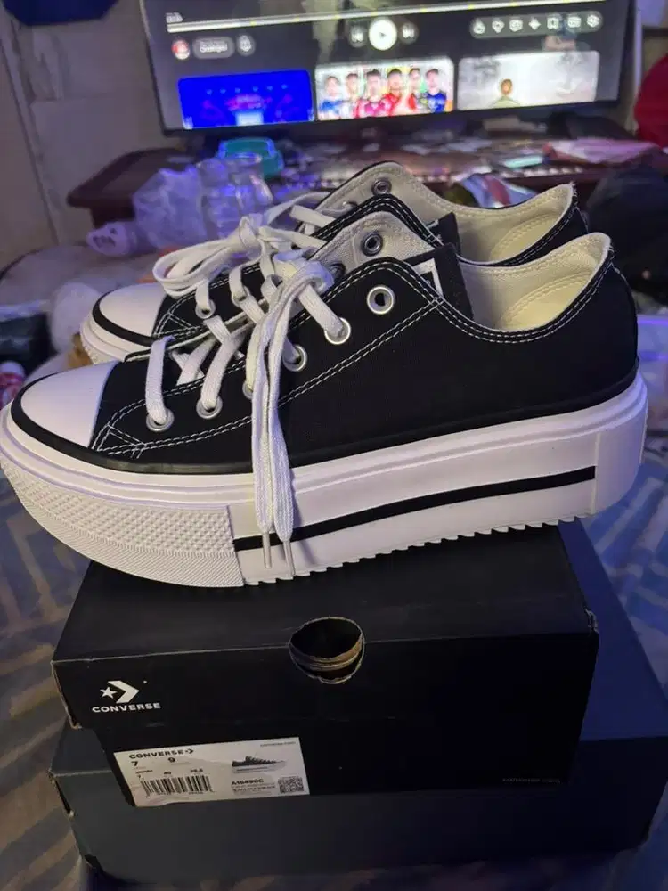 Sepatu Converse