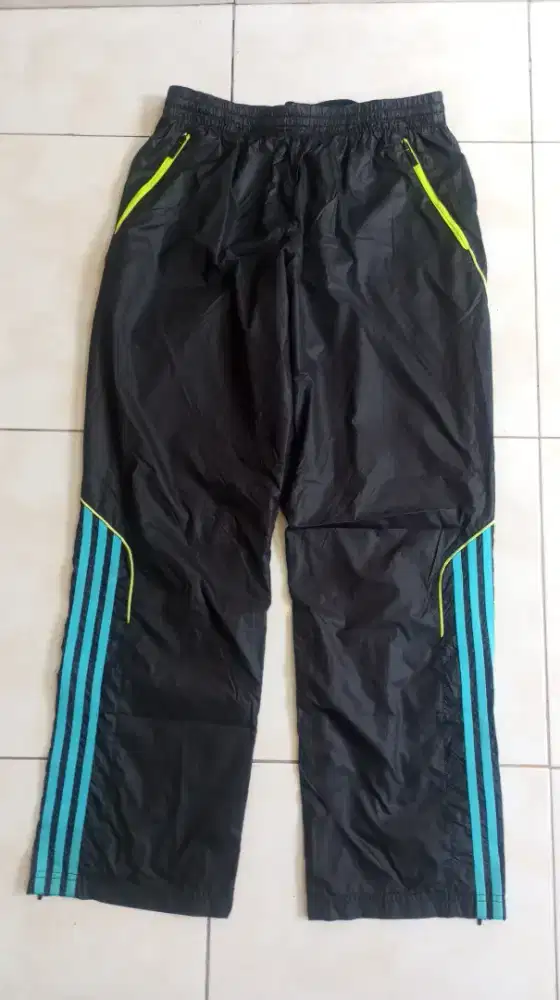 Celana training Adidas climaproo