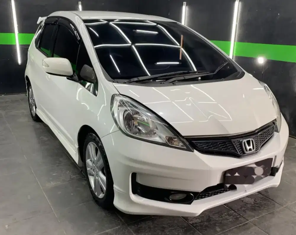 HONDA JAZZ RS MT