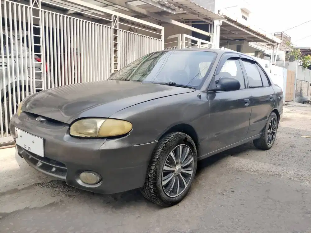 DIJUAL HYUNDAI ACCENT TAHUN 2006 – MANUAL 1.5 BENSIN