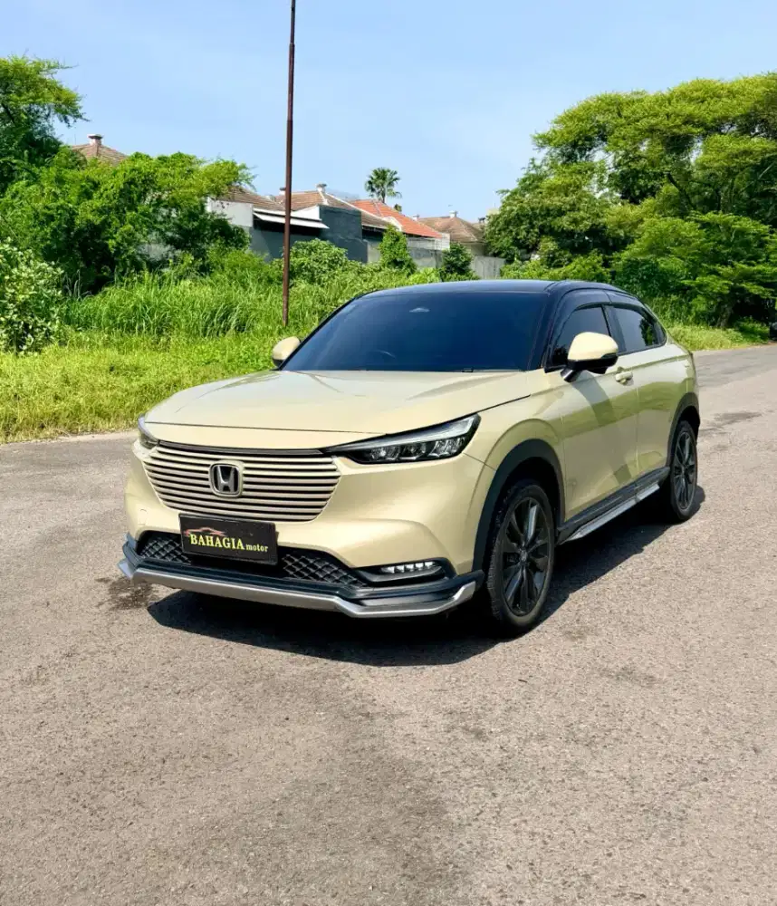 (KM 29rb) HRV SE 2022 Panoramic 2023 CVT Coklat Sand Khaki E Sunroof