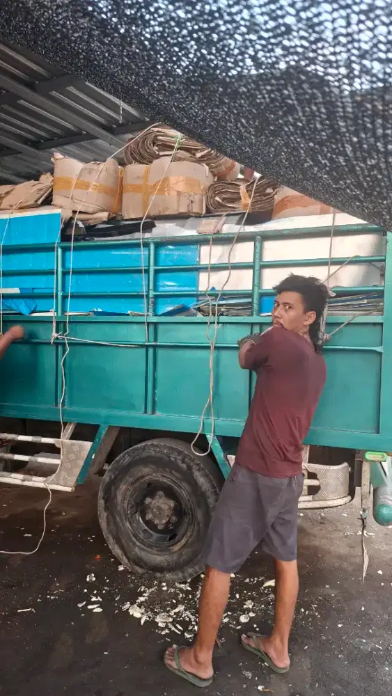 Dibeli Rosok Besi Tua Tembaga dll Elektronik Rusak Ac Kulkas dll