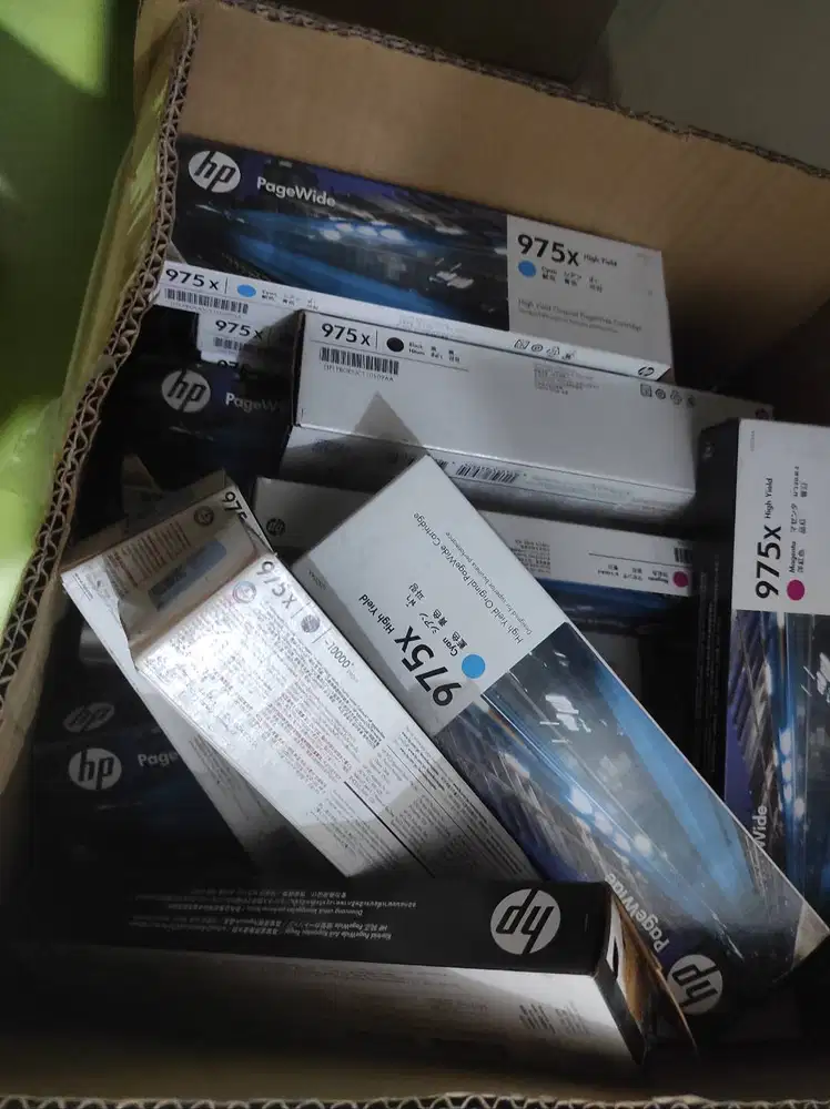 Tinta HP 975x masih segel