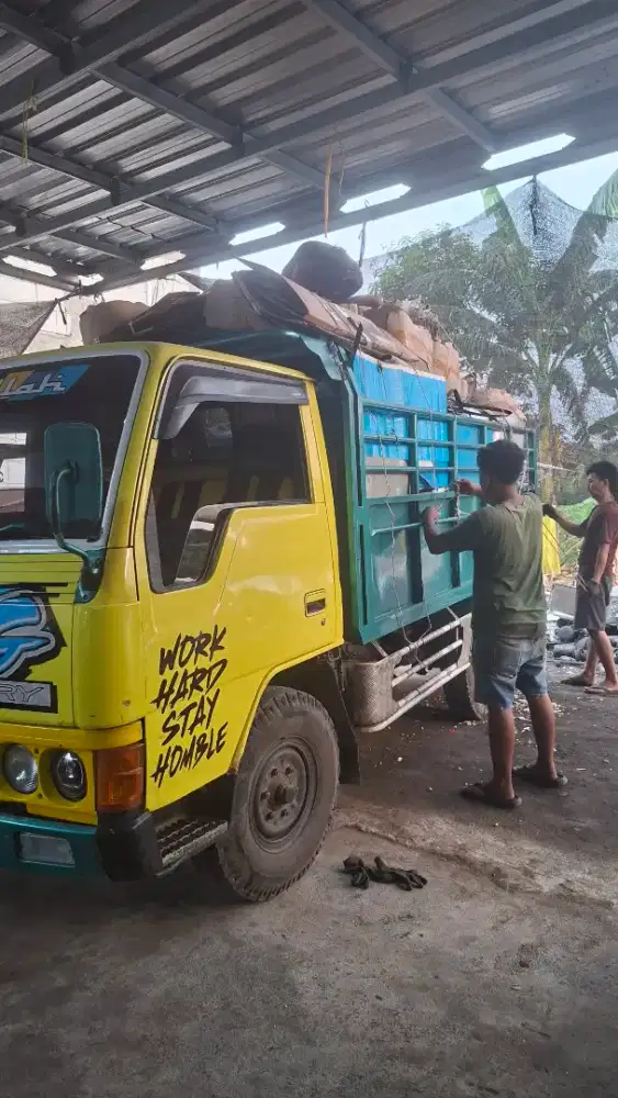 Dibeli Rosok Besi Tua Tembaga dll Elektronik Rusak Ac Kulkas dll