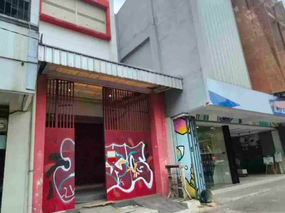 Ruko Sewa untuk Kantor Cafe Fitnesan Dekat Balai Kota Solo