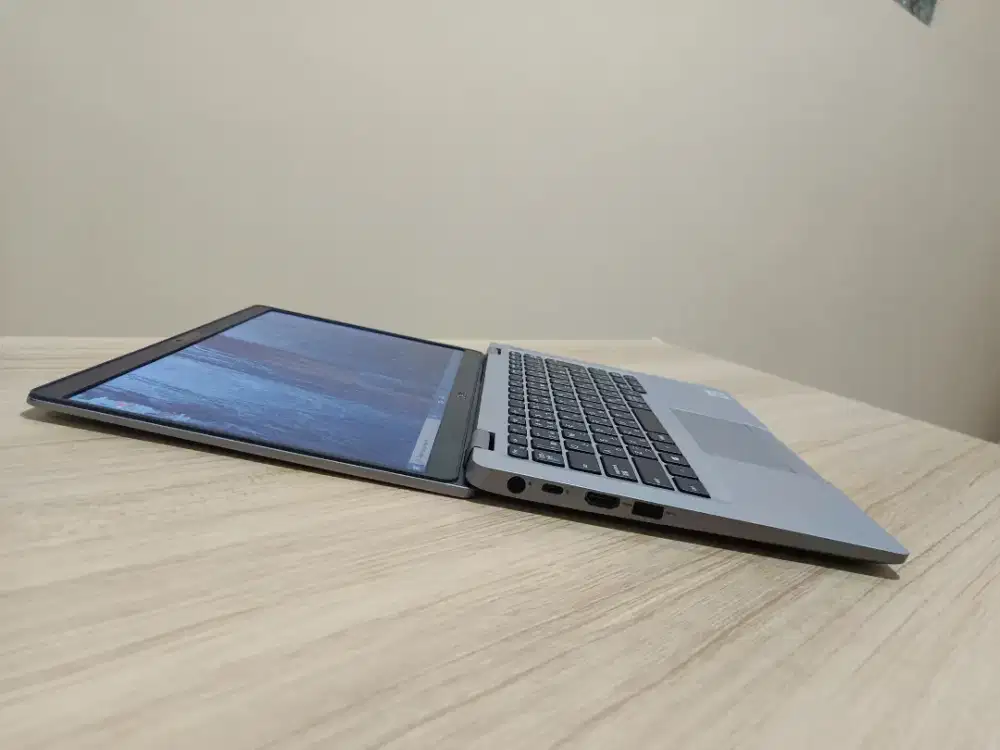 Dell latitude 5310 i5-10310U ssd 256gb,ram 8gb,normal jg bergaransi