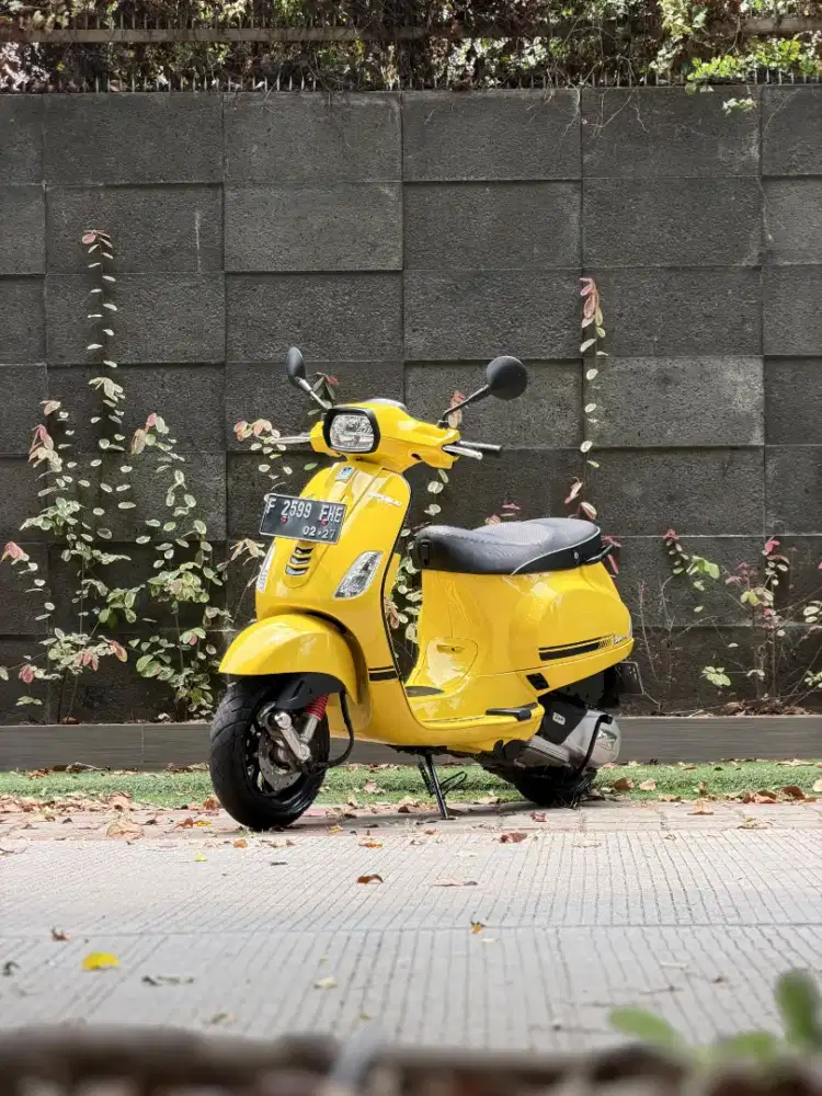 DIJUAL PIAGGIO VESPA S 125 IGET LED THN 2021 PERFECT CONDITION