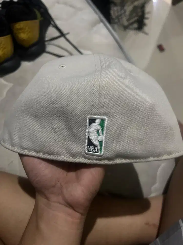 topi new era original