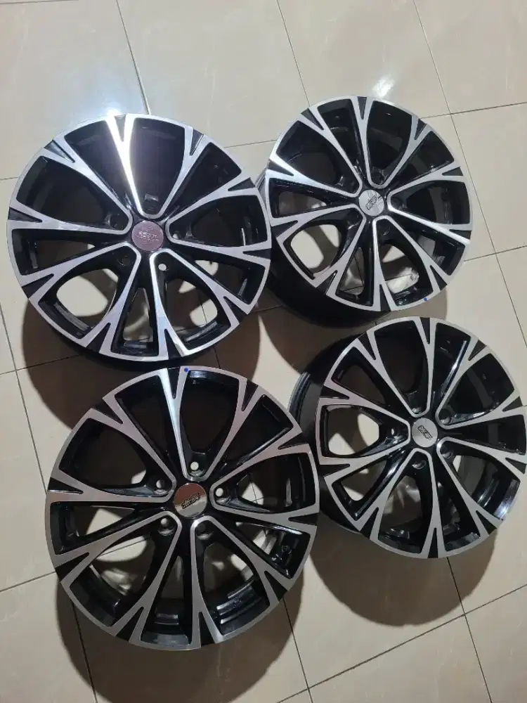 Velg oem hrv mugen