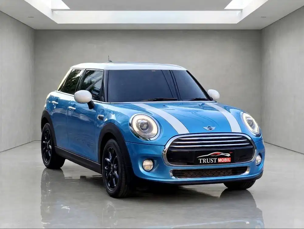 KM 18 RB MINI COOPER 5DOOR TWIN POWER TURBO 2017 ISLAND BLUE