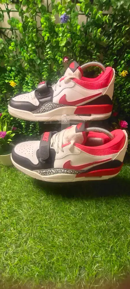 Sepatu Nike air  jordan