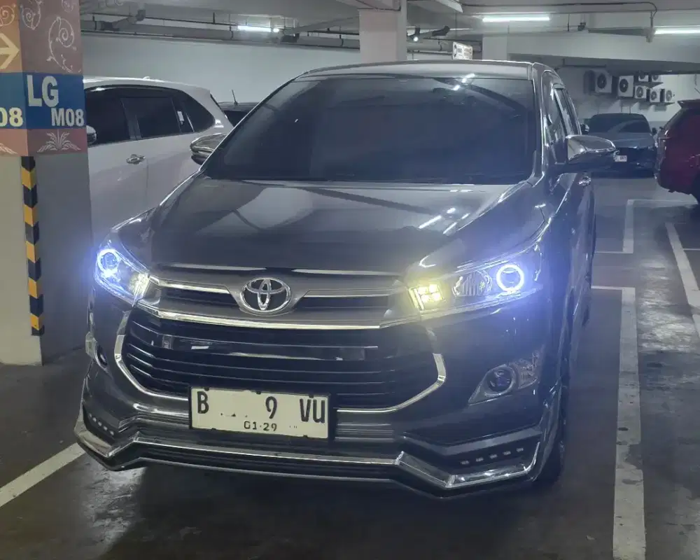Innova reborn V 2.0 AT 2019