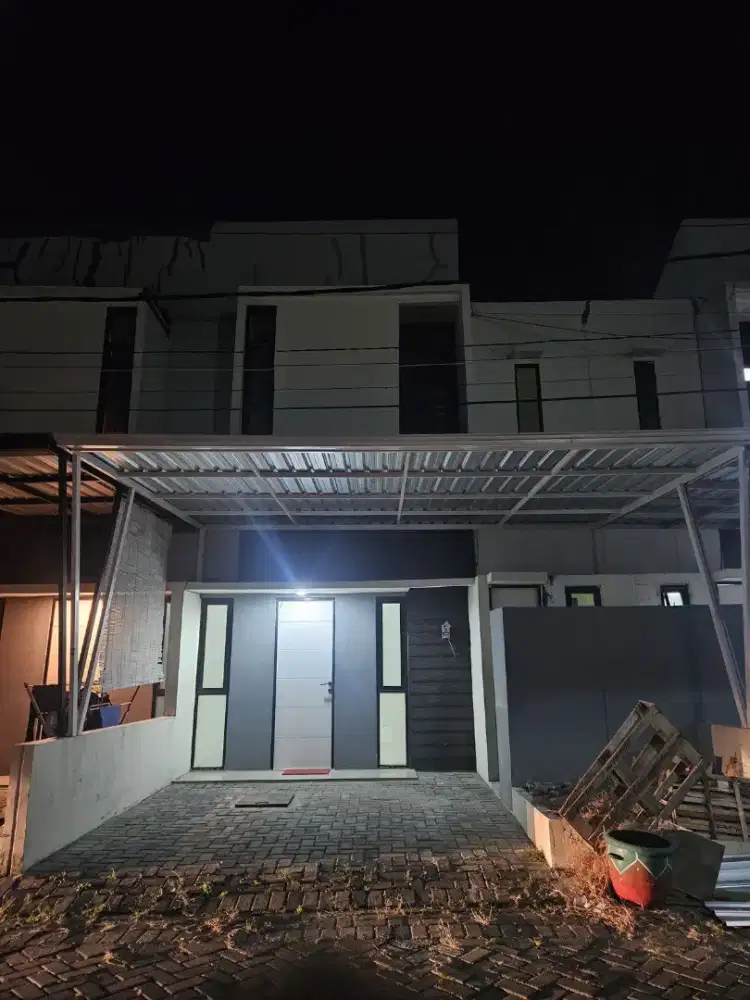 Disewakan rumah perumahan golden east kebomas