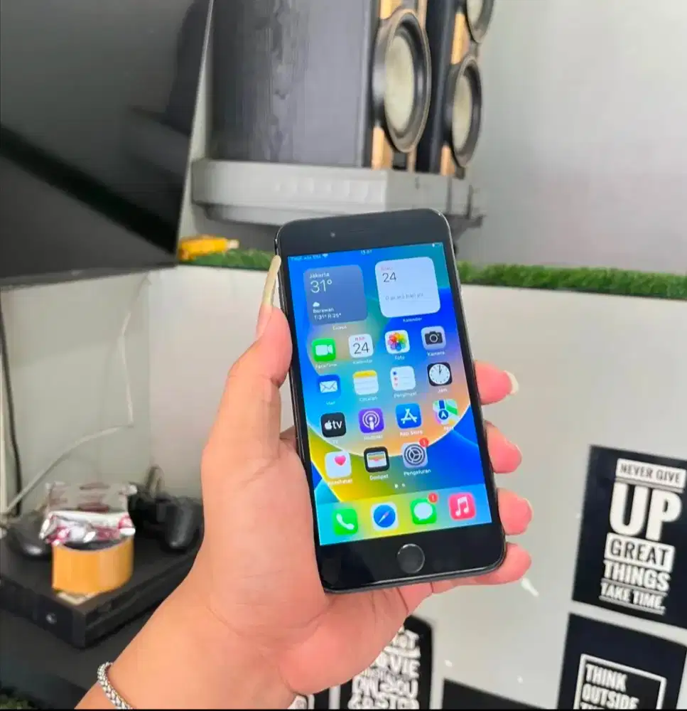Iphone 8 Plus 64GB Black Mulus hp casan