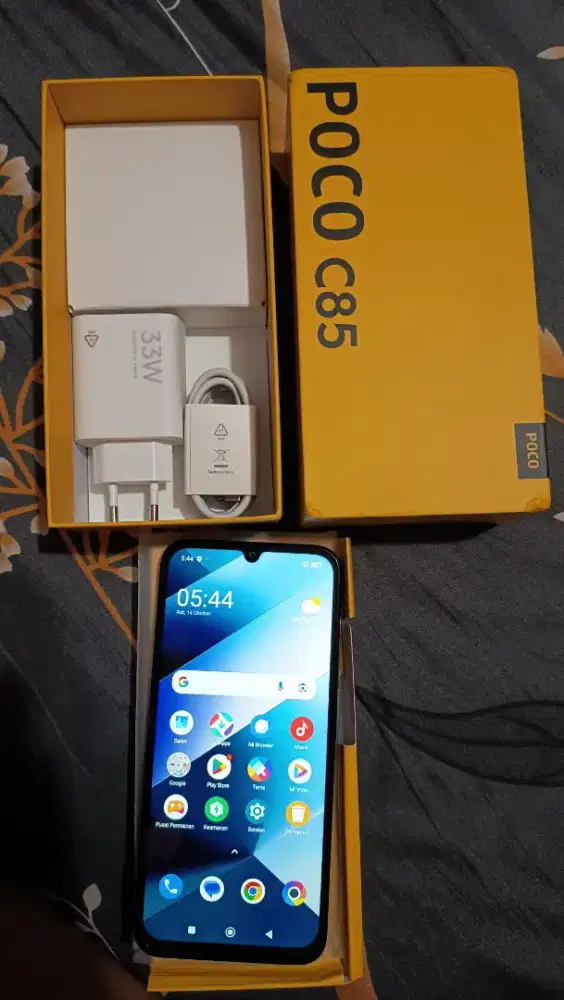 POCO C85 6/128...