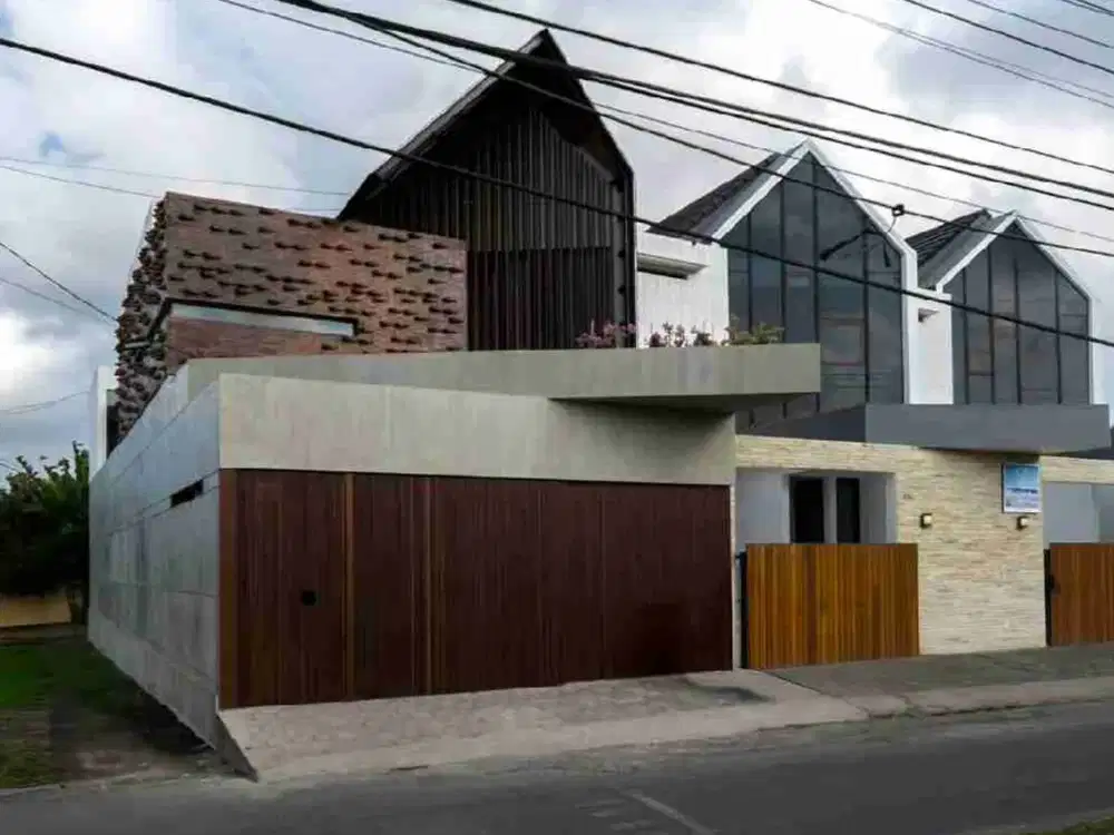 Disewakan Villa Modern Style Kawasan Pariwisata 
Lokasi - Canggu, Kuta Utara