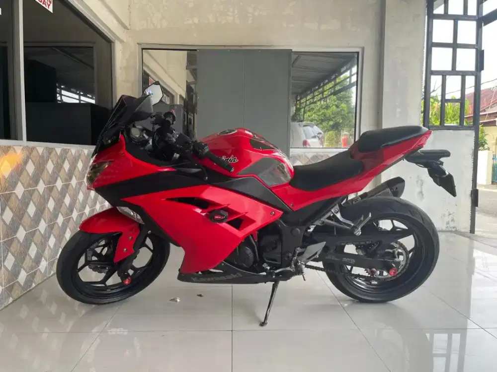 Dijual kawasaki ninja FI 2014