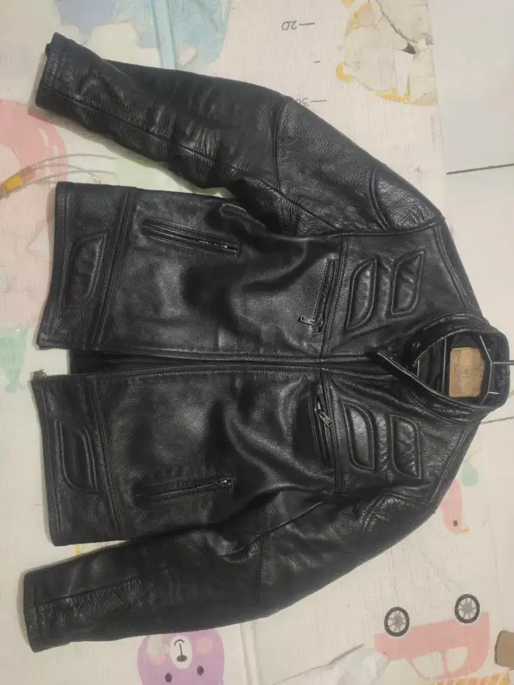 Jaket kulit asli ukuran L
