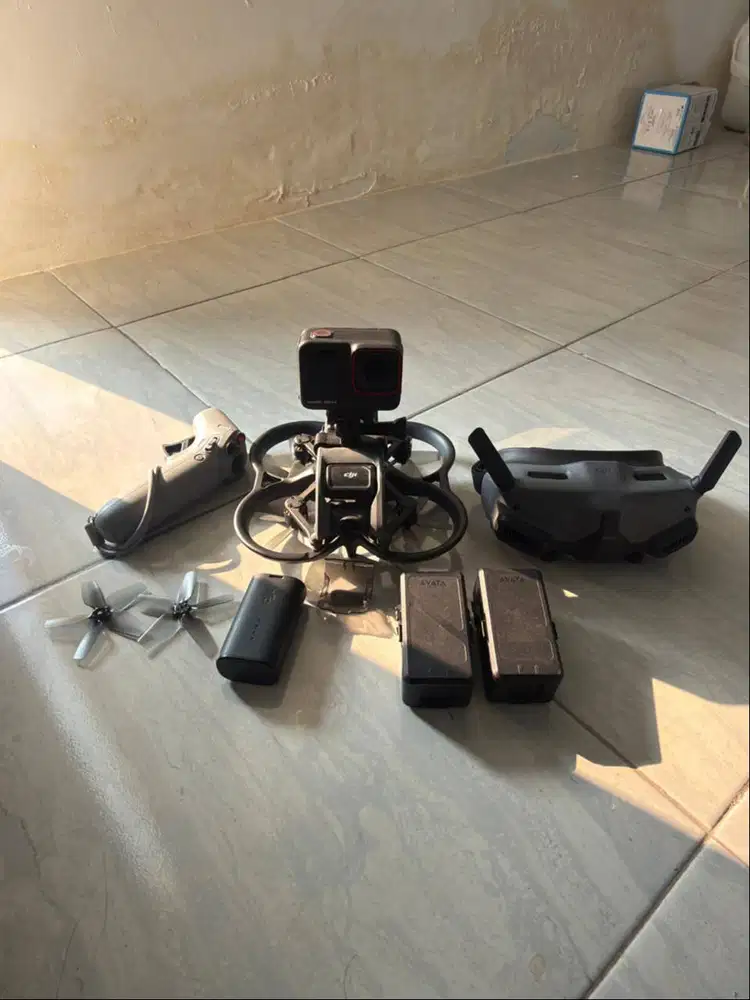 DJI Avata Pro-View Combo Goggles 2 + Fly More Kit Fullset
