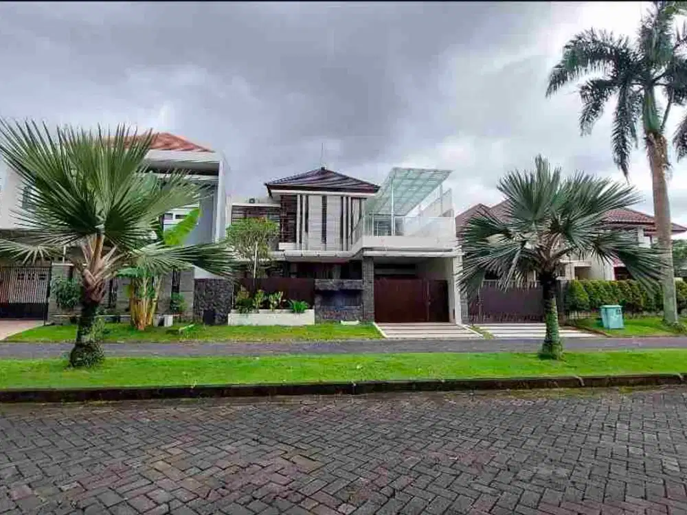 rumah mewah 2 lt di jalan kembar araya blok golf ada kolam renang dan bonus furniture