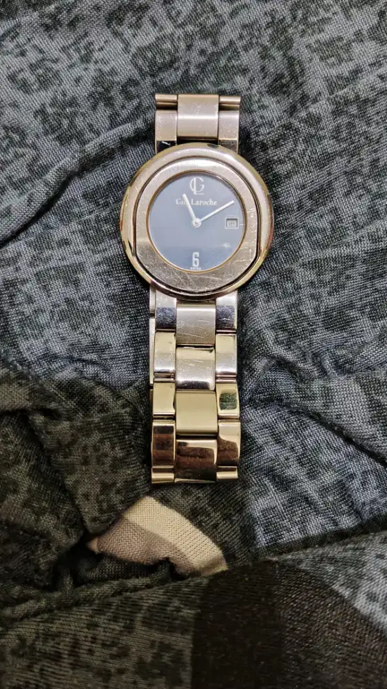 Jam tangan wanita GUY LARONCHE