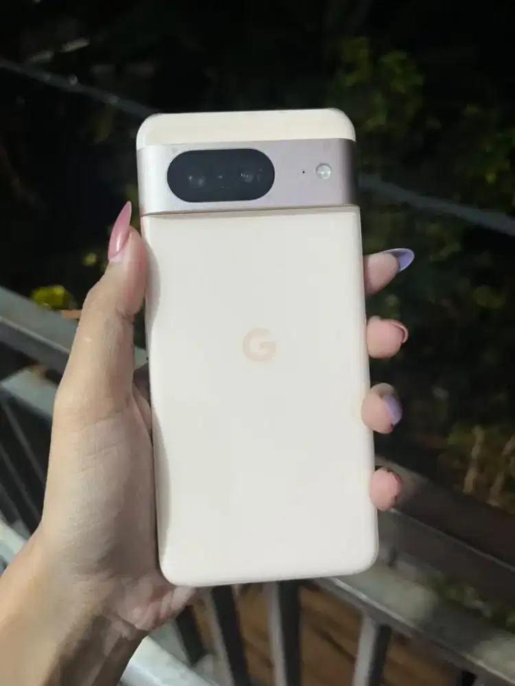google pixel 8 likenew