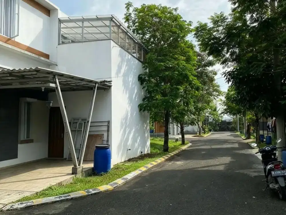 DIJUAL RUMAH 2 LANTAI SUDAH FURNIS LOKASI AREA DELTA MAS