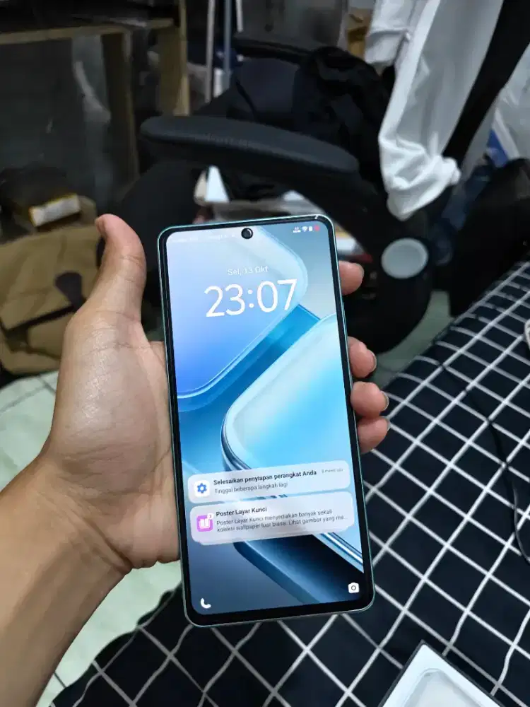 IQOO Z9 12/256 RAM 12GB Internal 256GB
