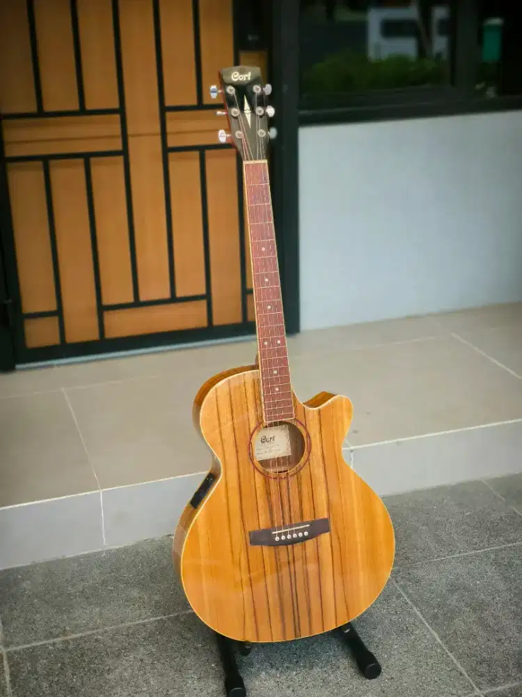 Gitar Akustik CORT SFX DAO NAT