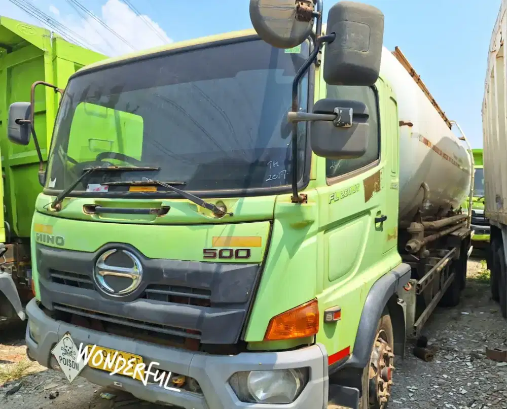 Hino Lohan 500 FL 260 JT Tronton 6×2 Tangki Hi blow Semen 32000 Ton