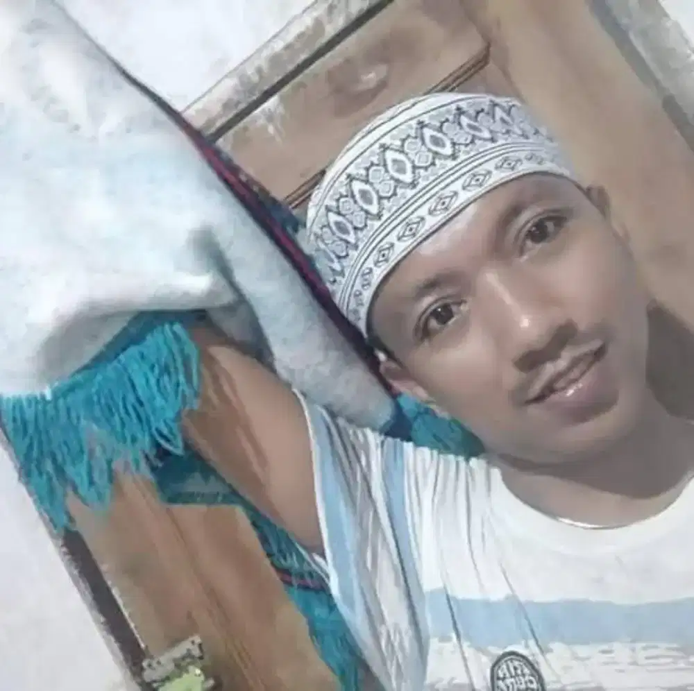 Saya cowok, umur 28 tahun , tinggal se di gebang mekar Cirebon timur,