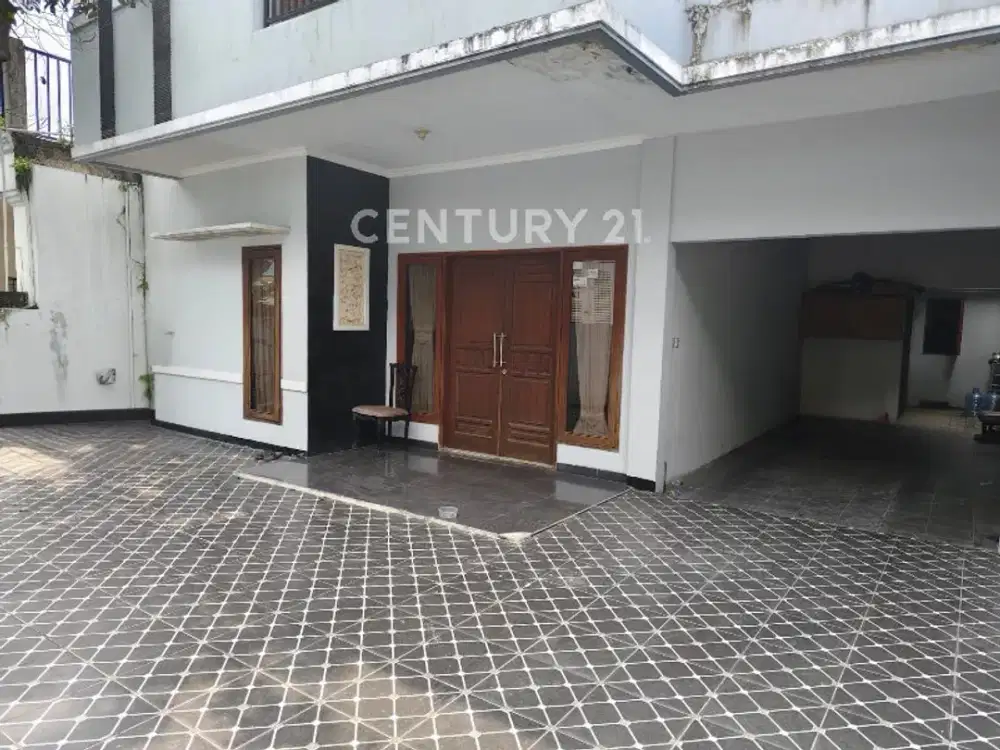 Rumah Asri Nyaman Taman Luas Condet Jakarta Timur