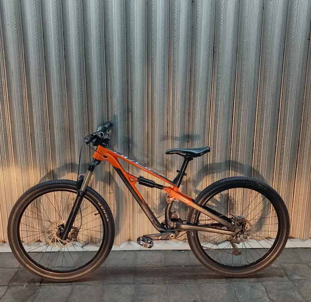 SEPEDA MTB GUNUNG SISKIU D2 SIZE M 2021