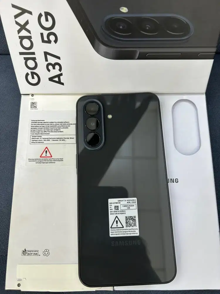 Samsung A37 5G , Graphite , 8/128GB Sein