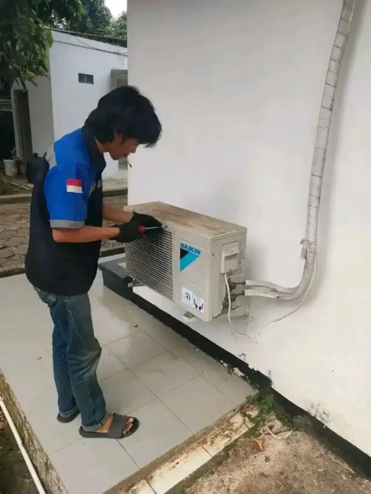 Service AC bongkar pasang AC kulkas pompa air
