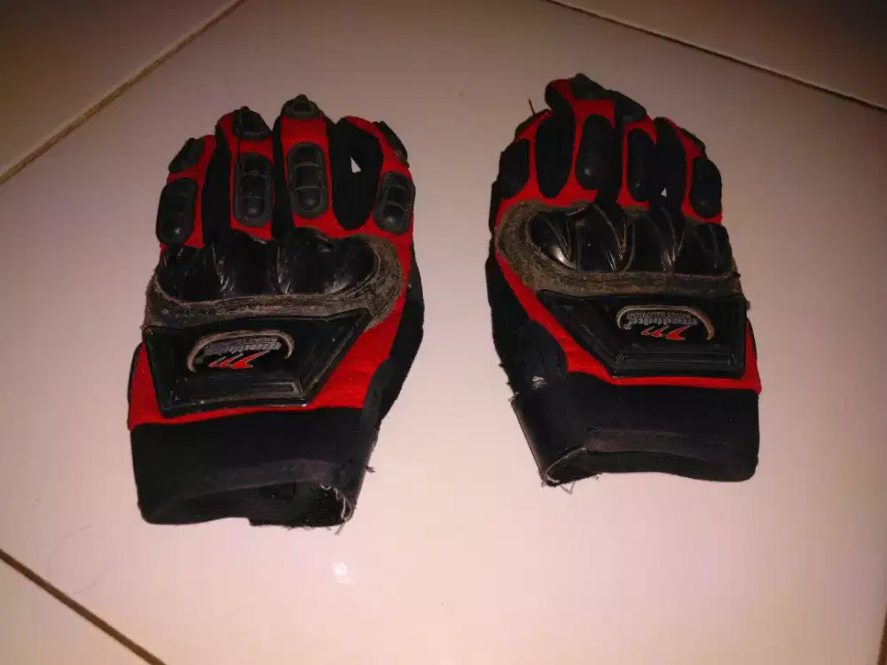 Sarung tangan motoran