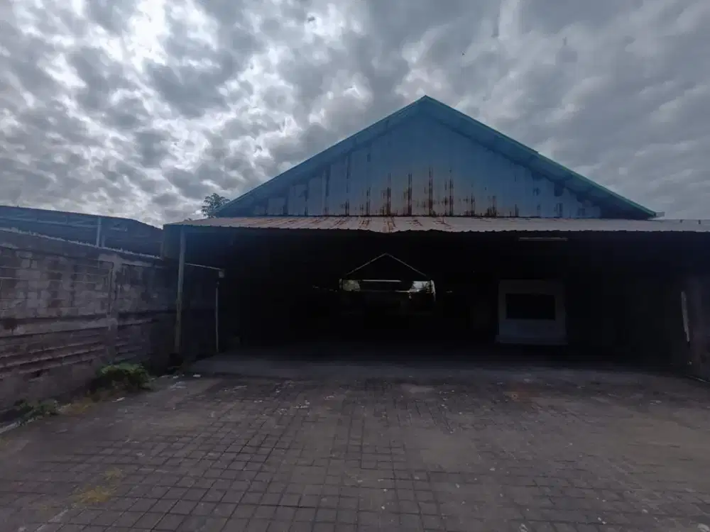 Min 2 Tahun Gudang Siap Pakai Hadap Selatan Sidakarya Denpasar Selatan