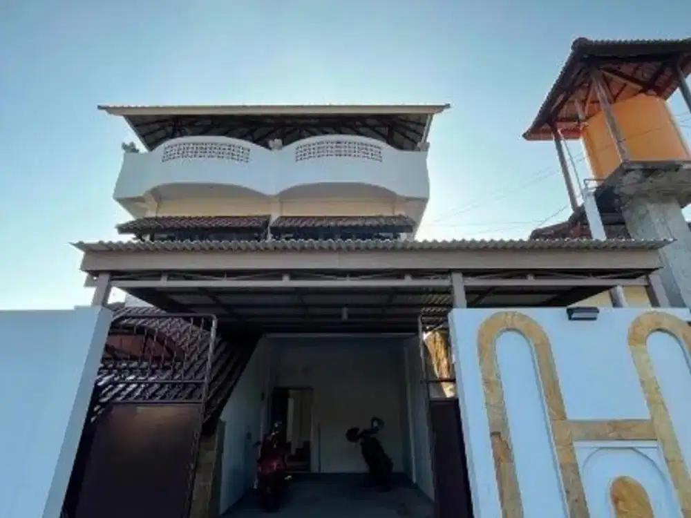 Rumah 2 Lantai 5 Kamar Petasikan Jimbaran Kuta Selatan Badung