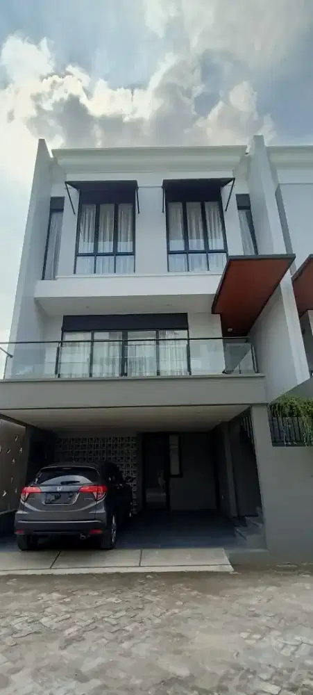 Dijual Rumah Bagus dan Siap Huni di Cilandak Jaksel
