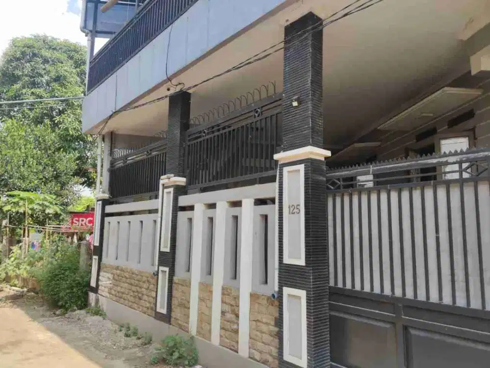 dijual rumah 200mt dua lantai/di asem bekasi timur