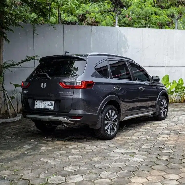 BRV Prestige HS Sensing 2023 AT Matic km 40rb