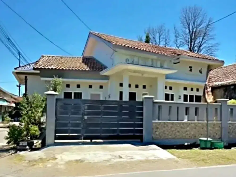 RUMAH CANTIK NYAMAN ASRI HOOK SIAP HUNI DI GAWANAN