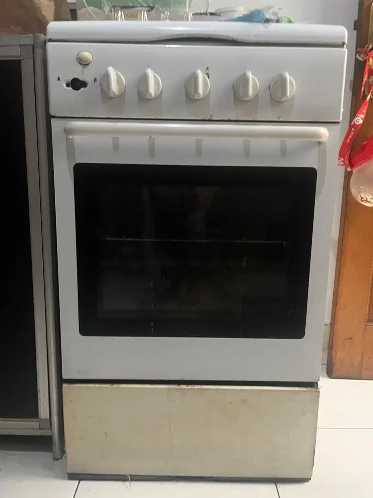 Kompor 4 tungku + oven