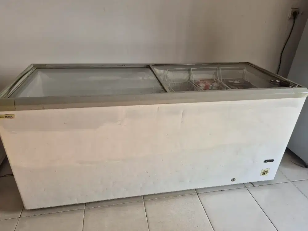 Freezer Merk Starcool 600L
