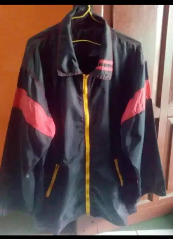 Jaket Parasut Cantik