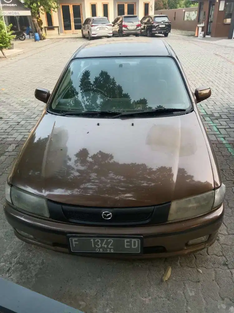 Mazda Familia 1999 Bensin