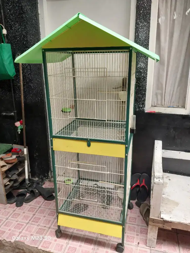 Kandang burung rumah