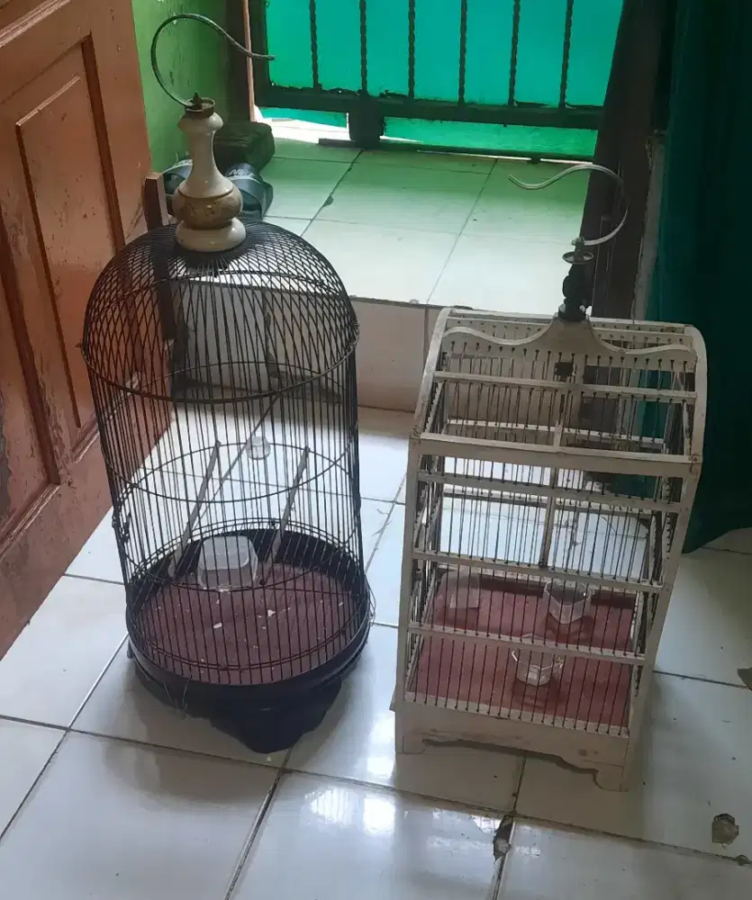 Jual 2 kandang burung lovebird sm kutilang.
