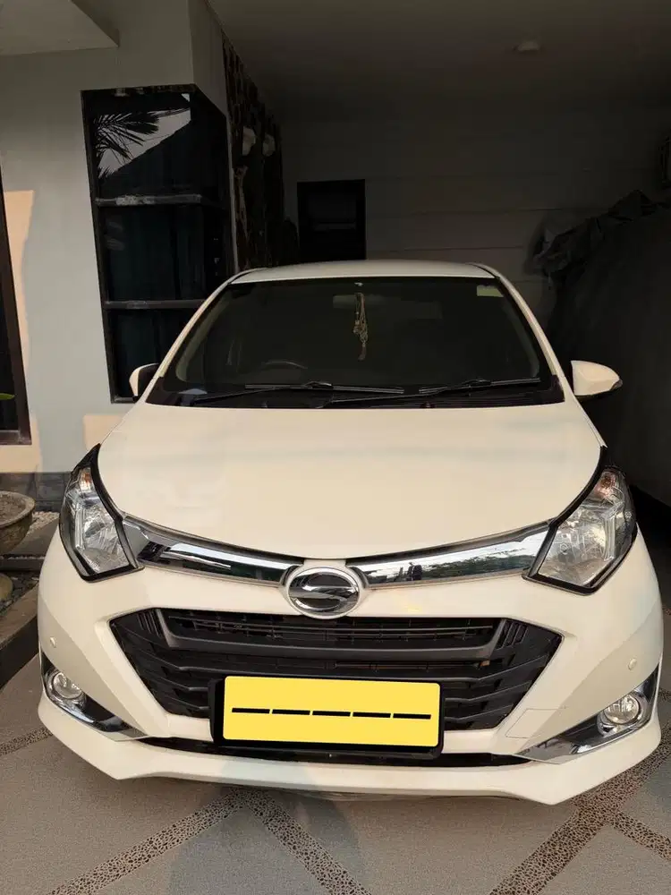 Sigra R Deluxe Matic 2018