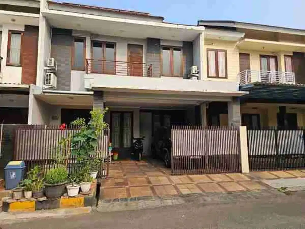 RUMAH 5 KT + SOLAR PANEL 5 kWP | DEPAN TAMAN | GALAXY BEKASI